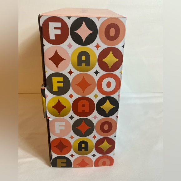 F.A.O Schwarz 9 Piece-3 Color Tea Party English Porcelain Set-Hand Painted Glaze - Picture 3 of 11